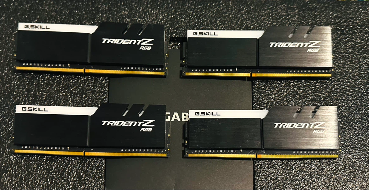 G.SKILL Trident-Z DDR4 3200Mhz CL16 RGB 4x8 OTO READ DESCRIPTION