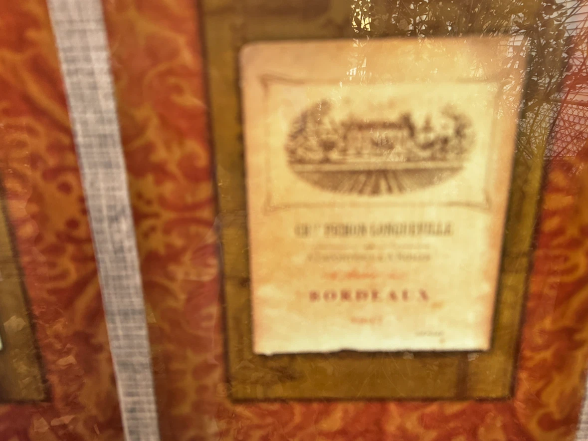 🏈 Framed Vintage Wine Label Wall Art - photo 5