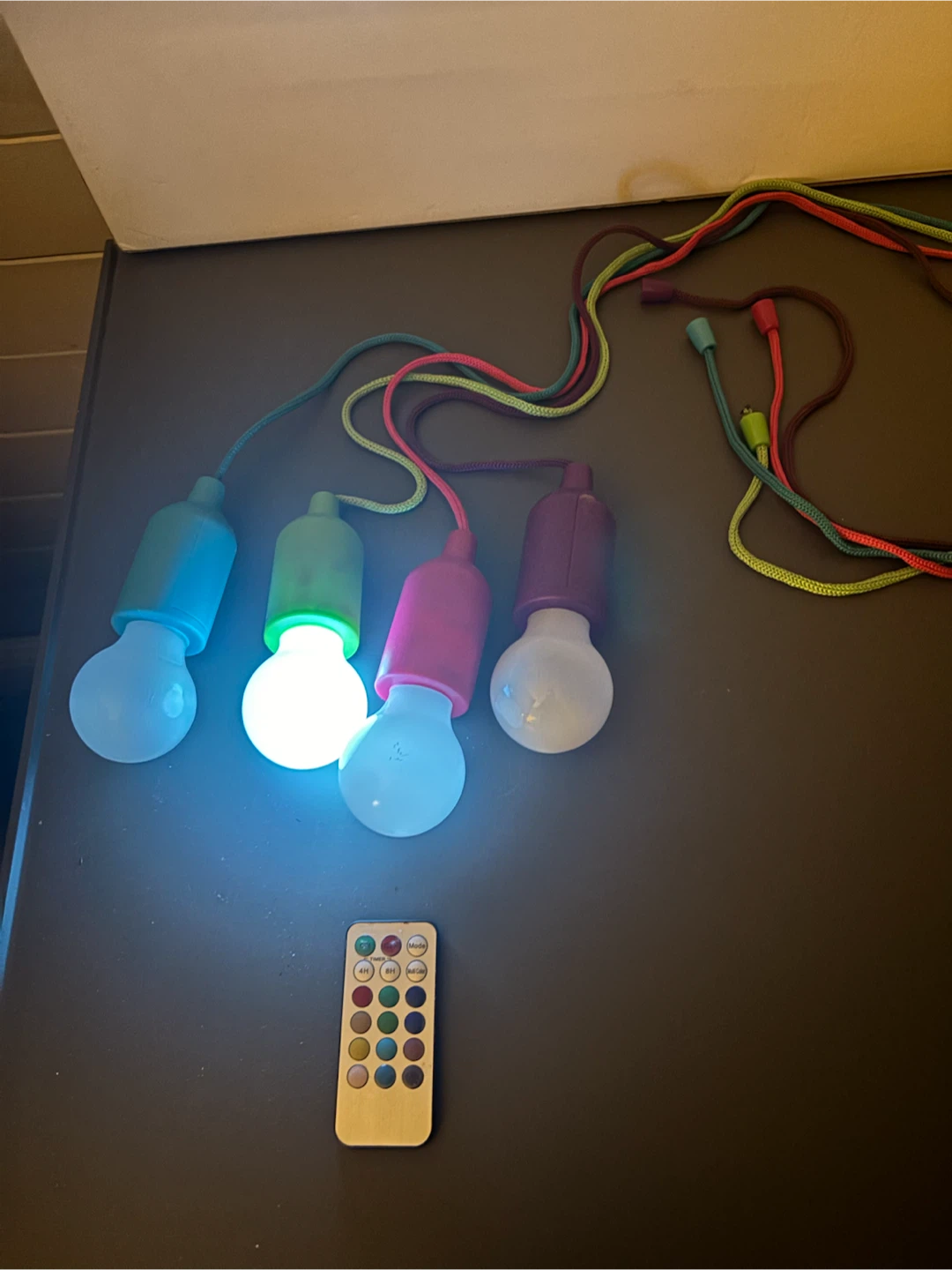 Set of 4 Colour-Changing LED Hanging Lights 🏈 - photo 2
