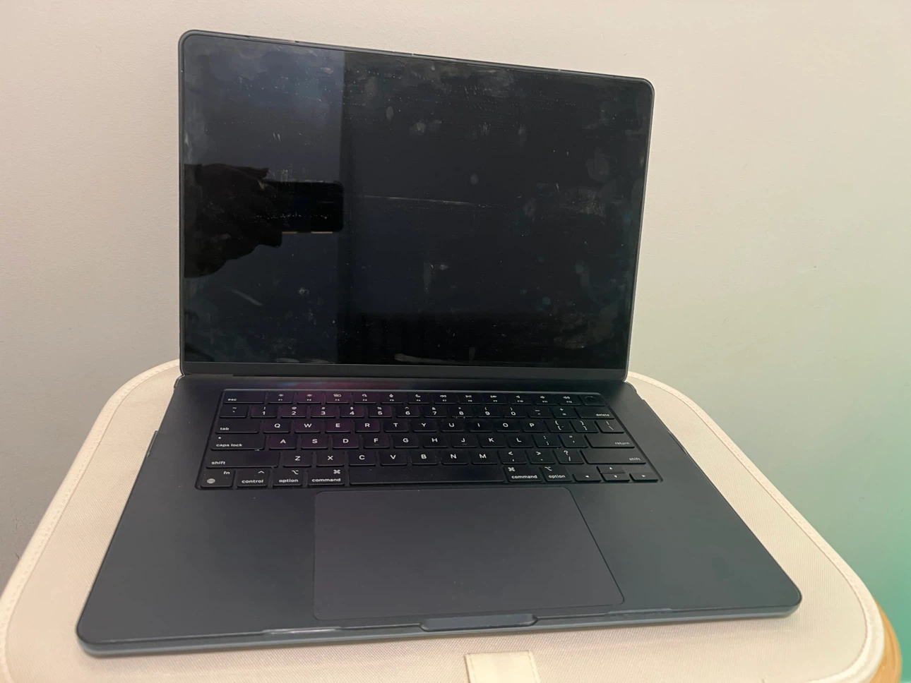 [Must go before EOM] Macbook Air M2 2022 15 Inch - photo 2