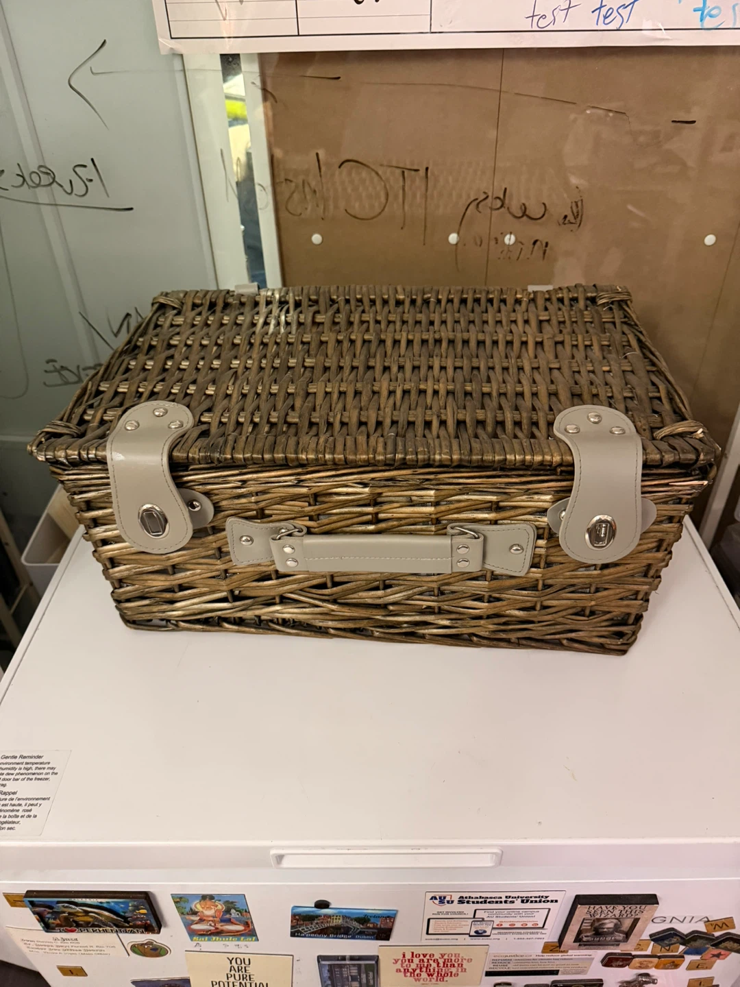 Wicker Picnic Basket with Dining Set