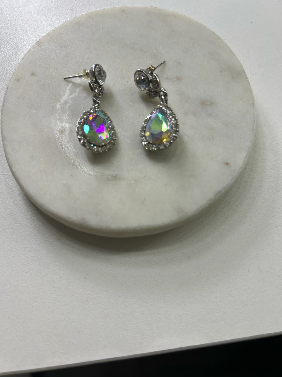 Teardrop Iridescent Crystal Earrings 🏈