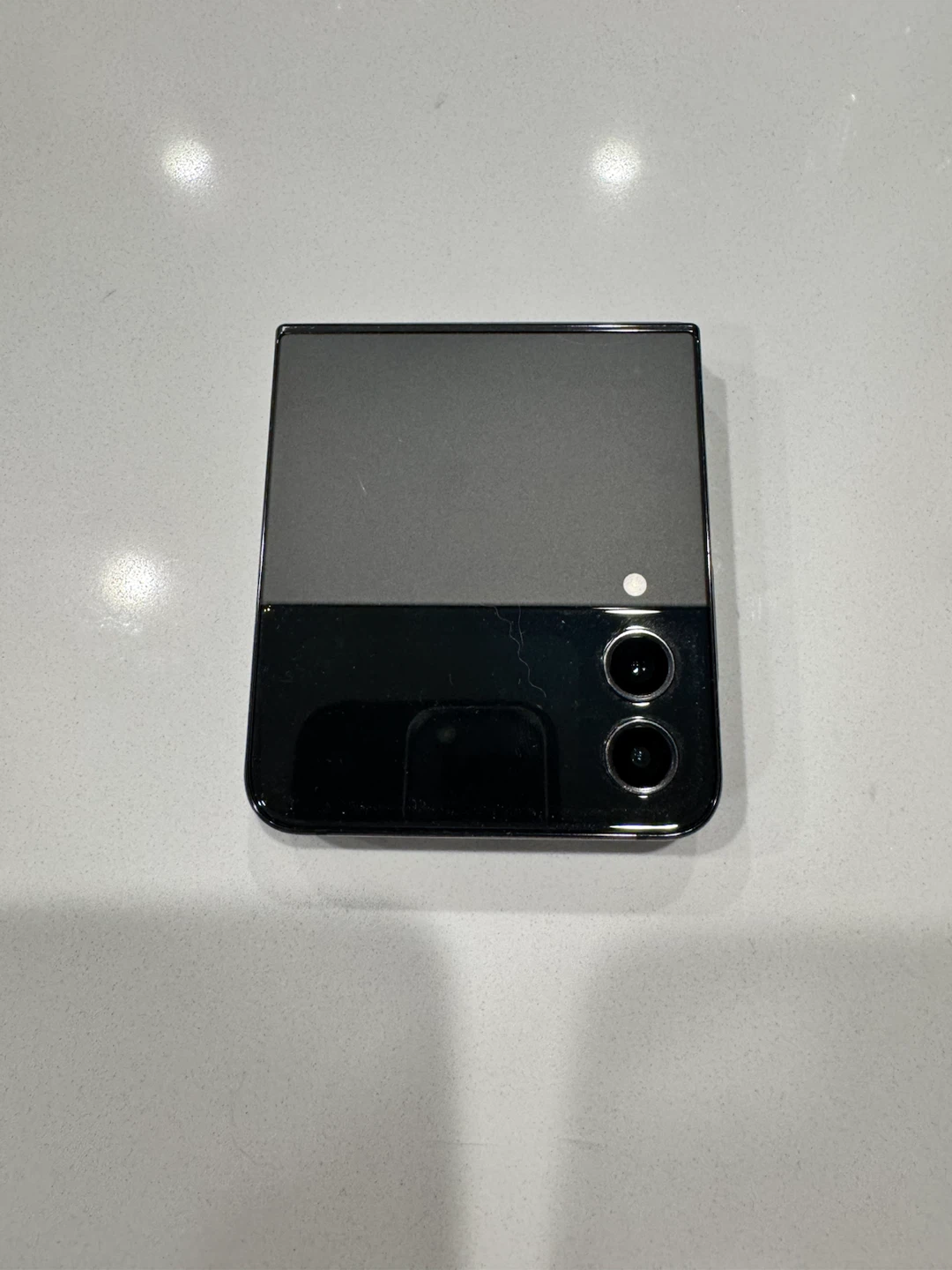 Samsung Galaxy Z Flip 4 Space Grey 256GB