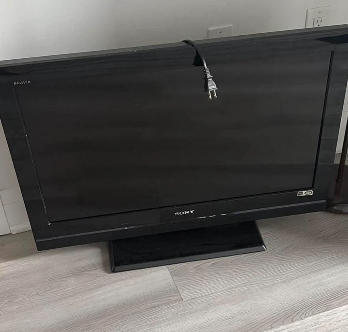 Sony Bravia KDL-32S5100 32-inch Television