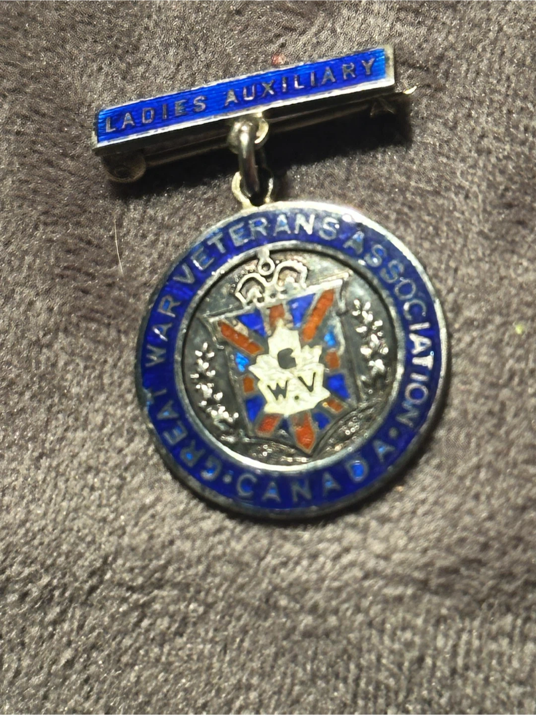 WWI GWVA Canada Ladies Auxiliary Medal Pin - photo 3