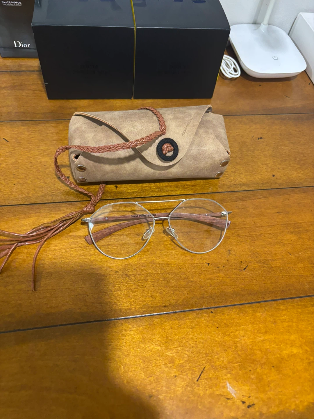 Aska Hand-Crafted Glasses with Case