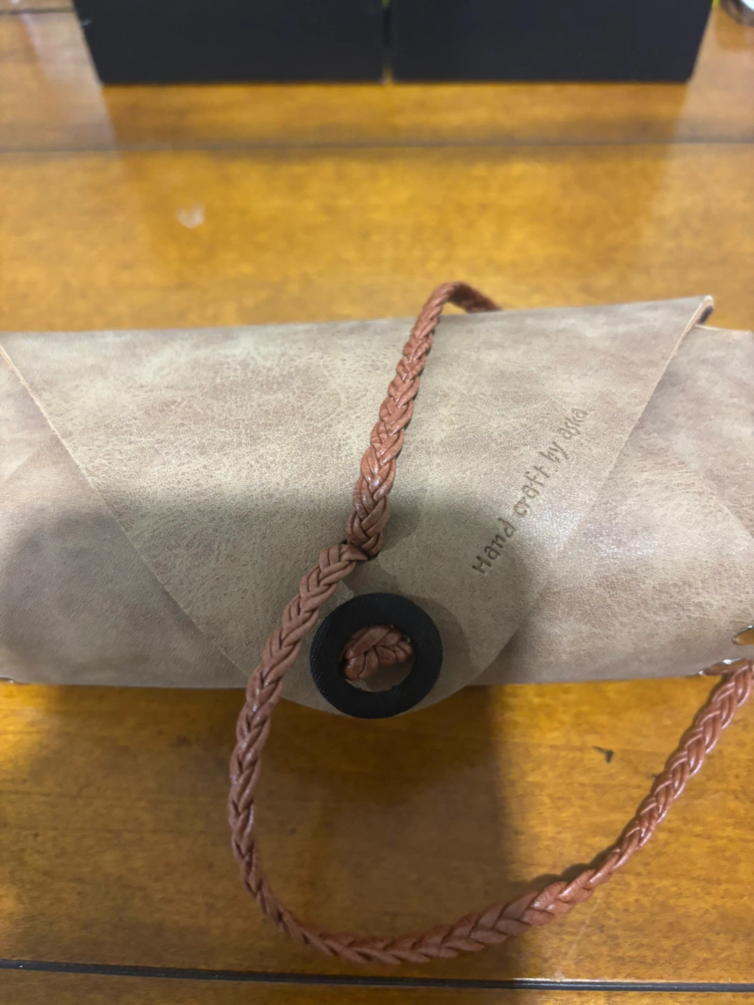 Aska Hand-Crafted Glasses with Case - photo 2