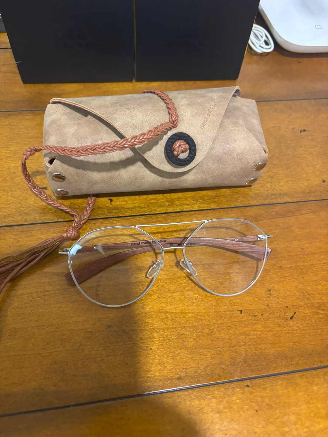 Aska Hand-Crafted Glasses with Case - photo 4