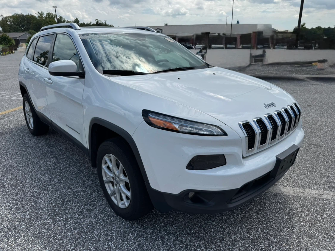 2015 Jeep Cherokee Latitude 4x4 - photo 2