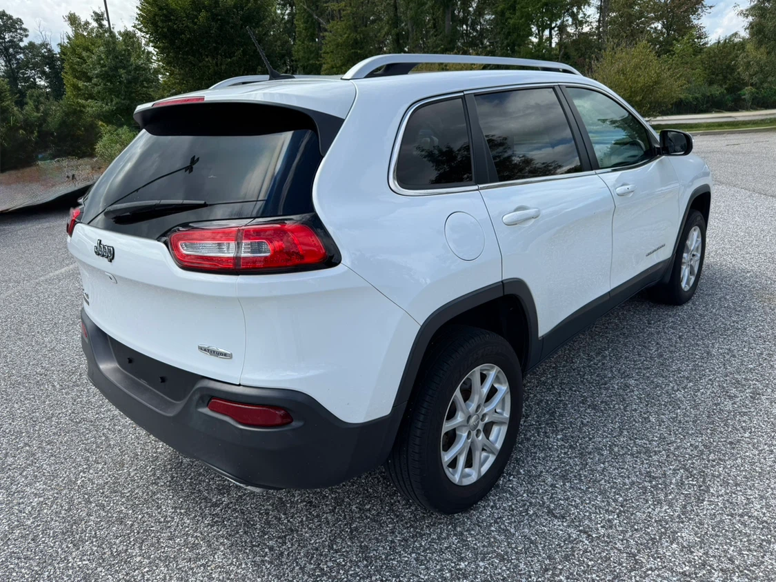 2015 Jeep Cherokee Latitude 4x4 - photo 3