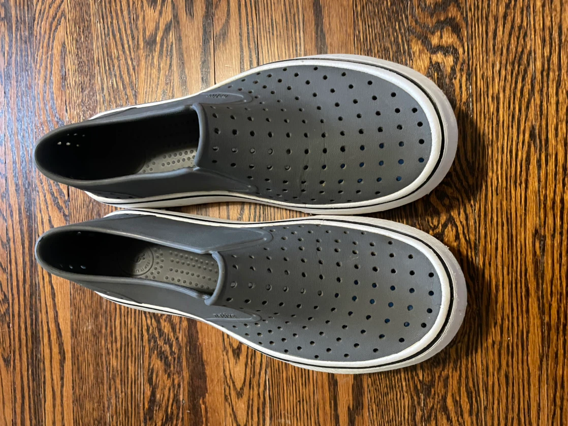 🏈 Native Shoes Slip-Ons Men size 10 - photo 2