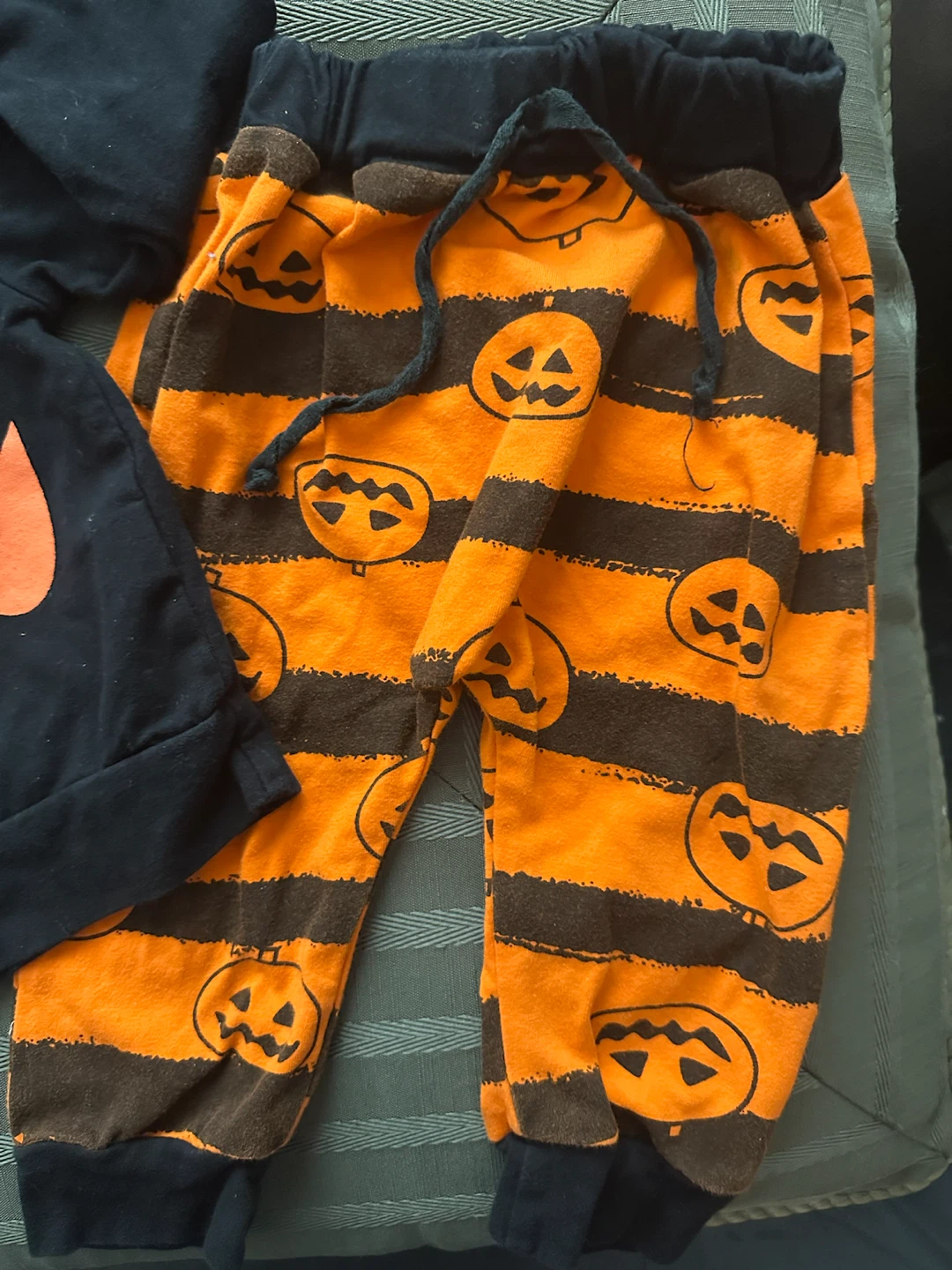 Toddler Halloween Pumpkin Hoodie and Pants Set - photo 3