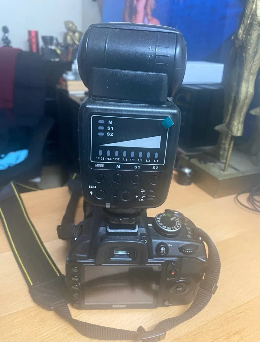 Nikon D3100 Camera with Accman Flash - photo 2