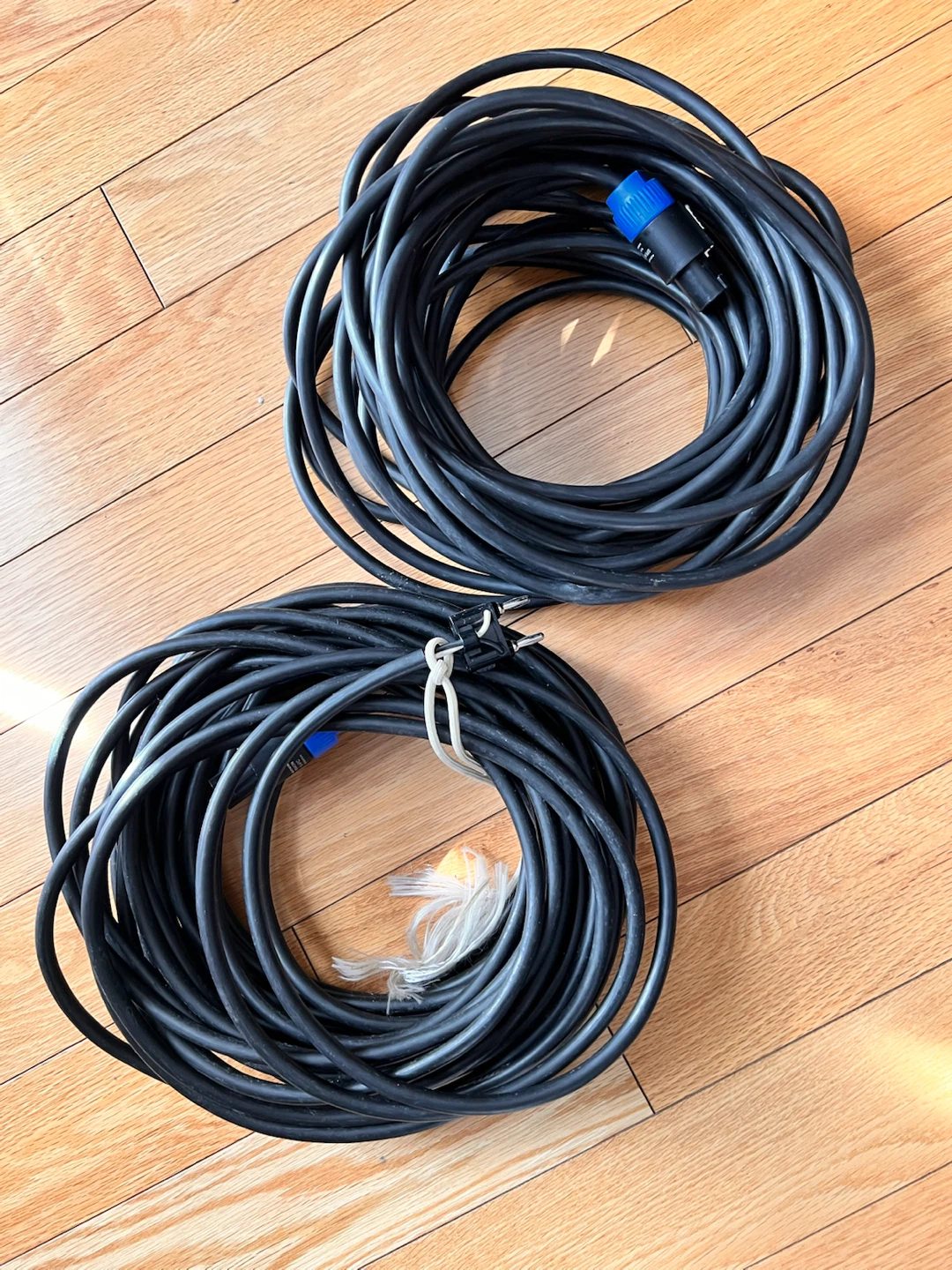 Cerwin-Vega V-152 PA System + Yorkville AP800 Amp - photo 5