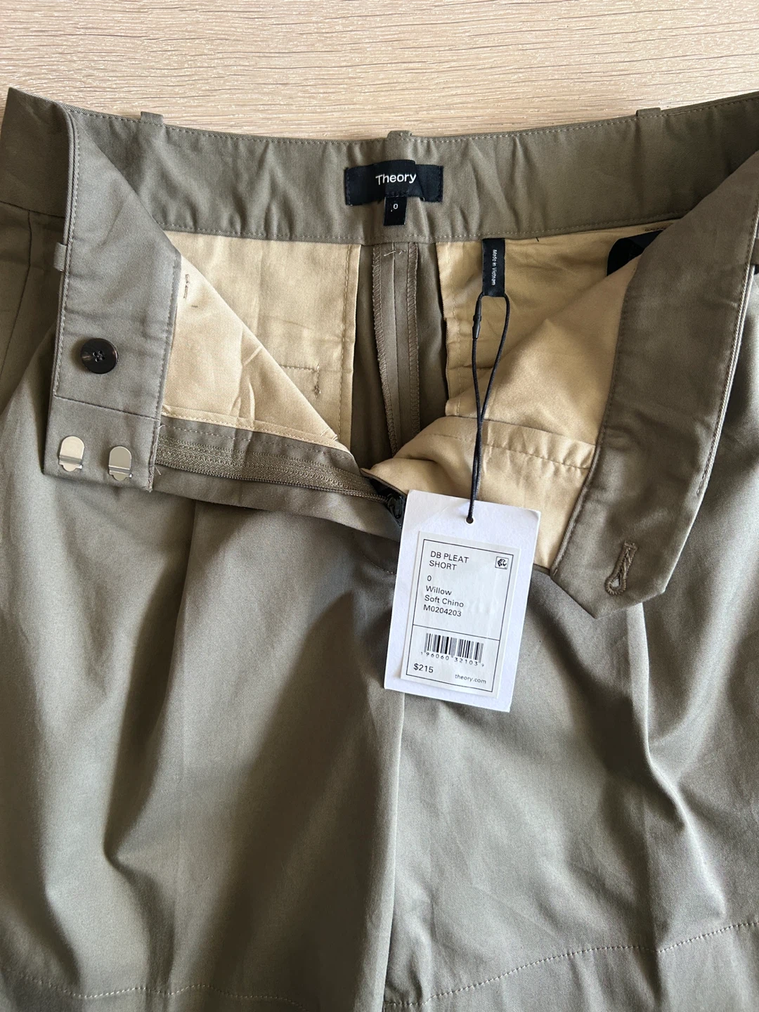 Theory Pleat Soft Chino Shorts - photo 2