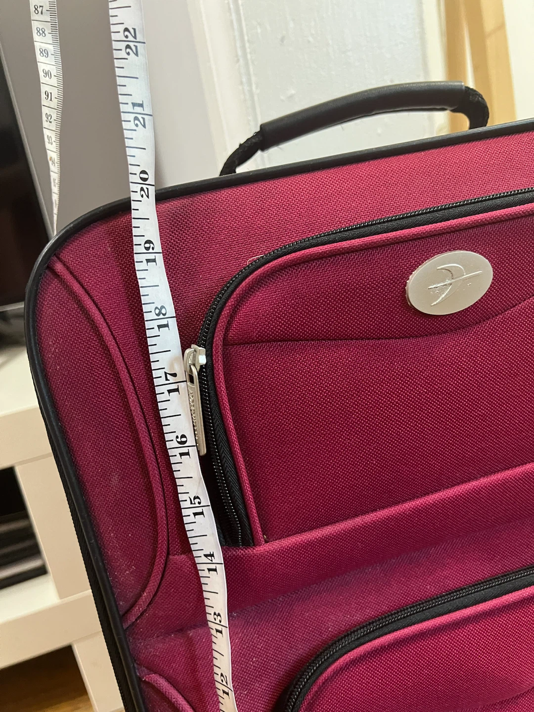 🏈 Red Carry-On Luggage Suitcase - photo 2