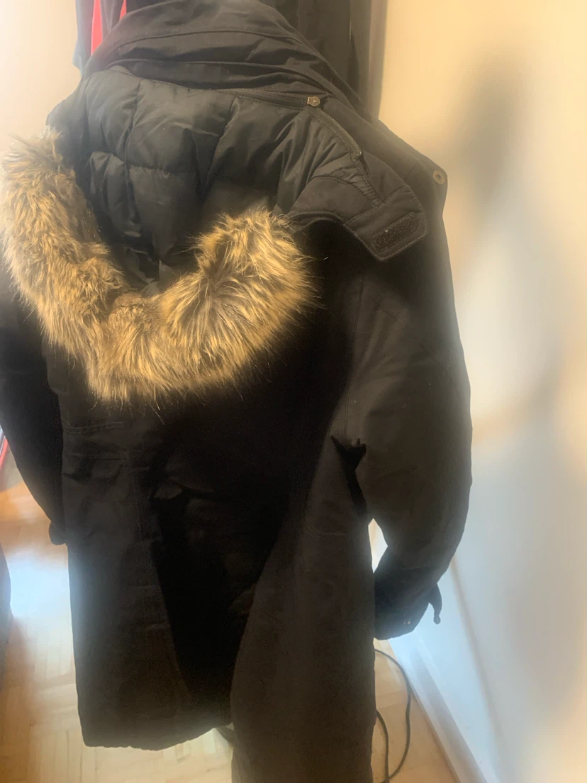 Marmot Black Winter Parka - Medium - photo 3