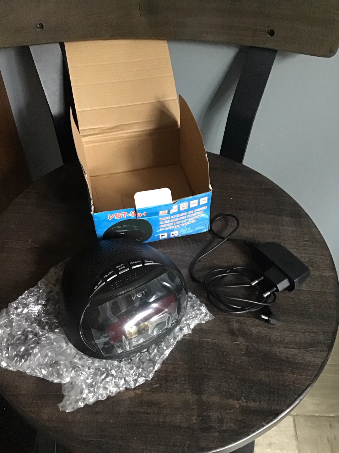 VST-901 AM/FM Alarm Clock Radio - photo 3