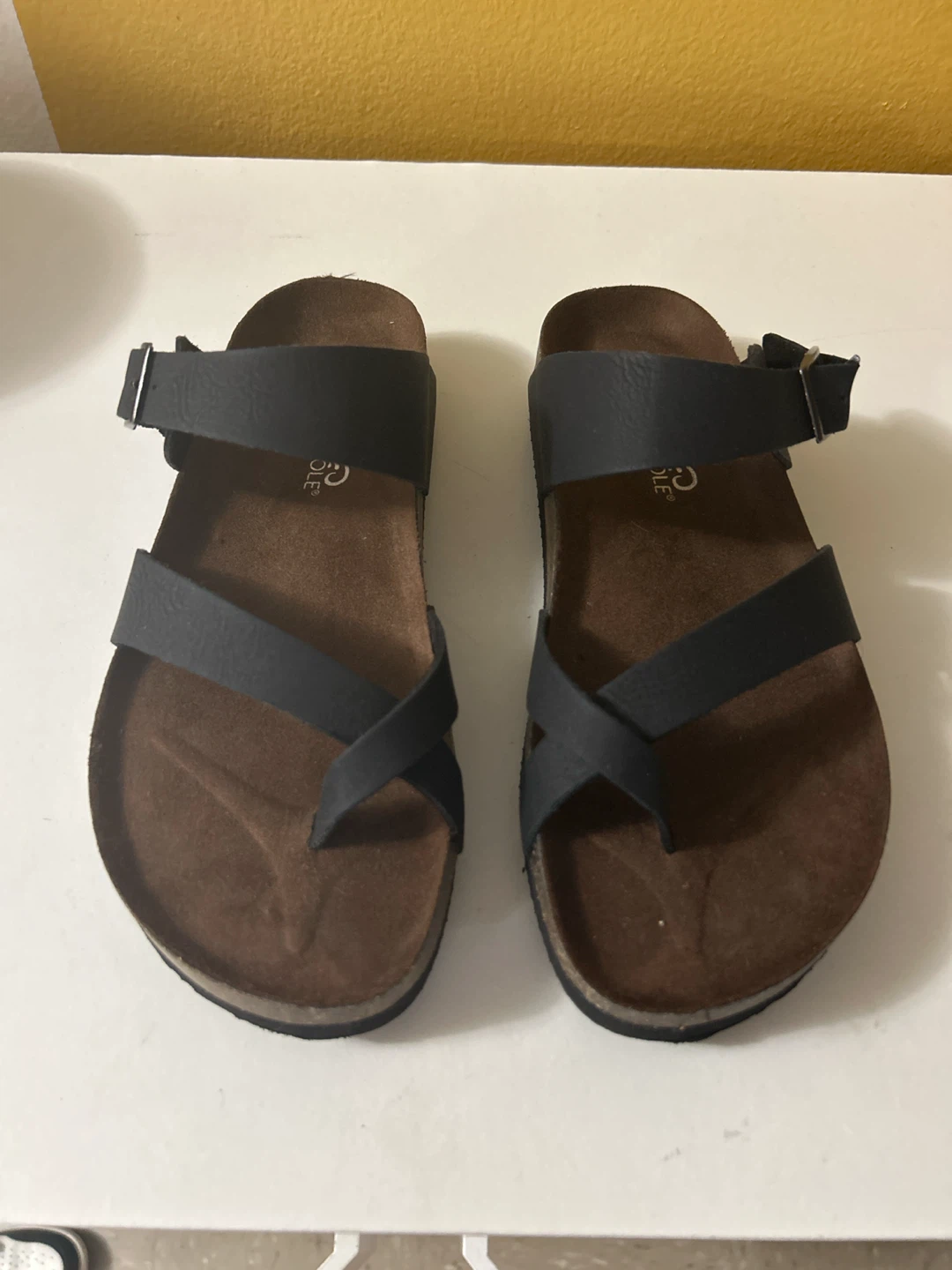 Mountain by White Mountain Sandals 🏈