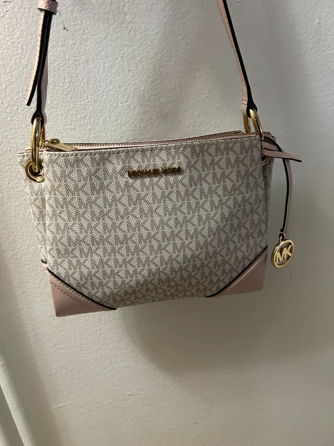 Michael Kors Logo Crossbody Bag 🏈