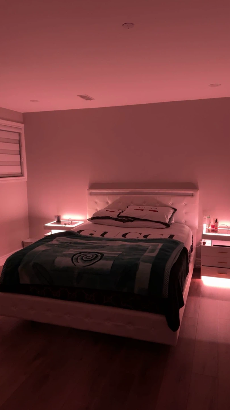 Modern LED Floating Queen Bedroom Set