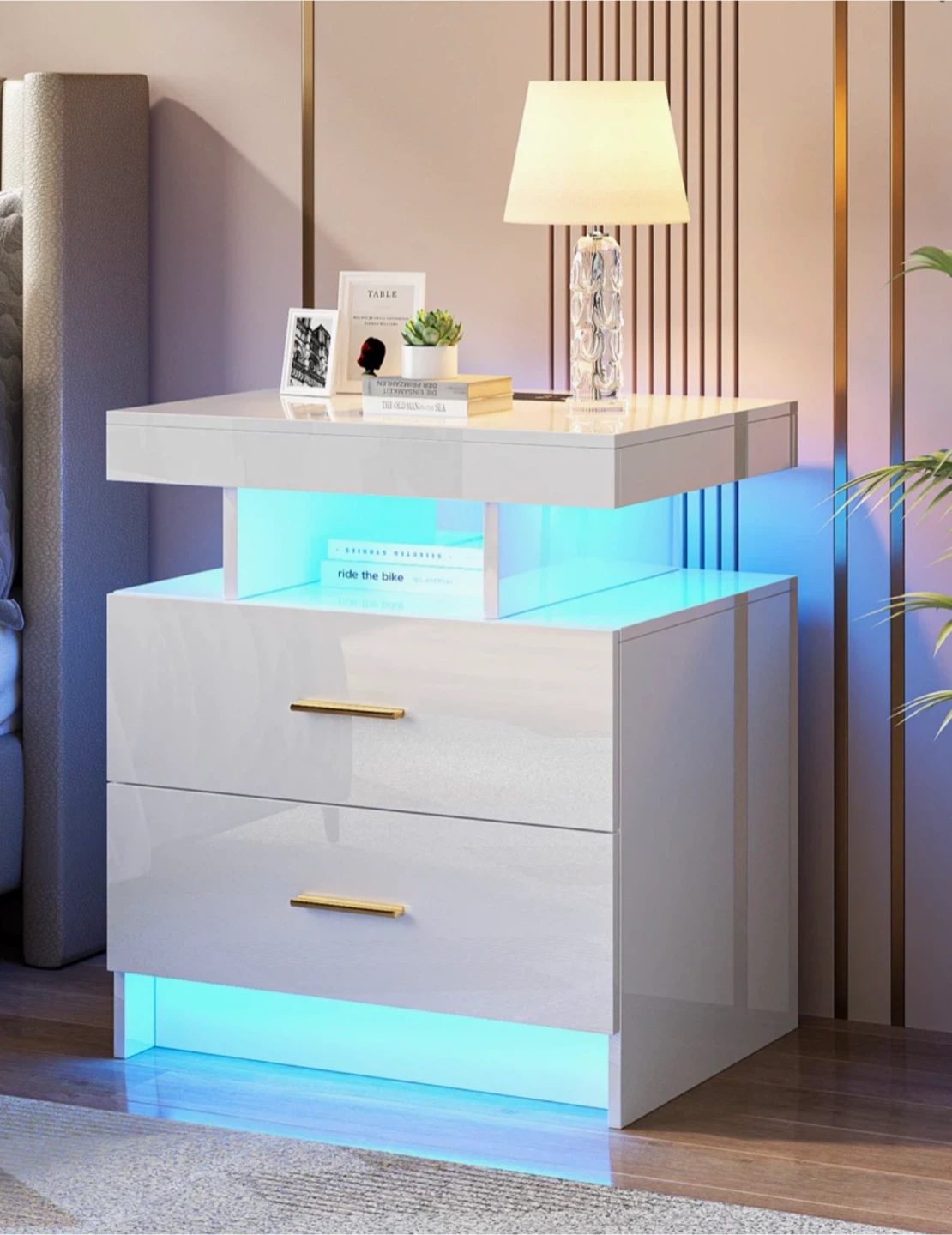 Modern LED Floating Queen Bedroom Set - photo 4
