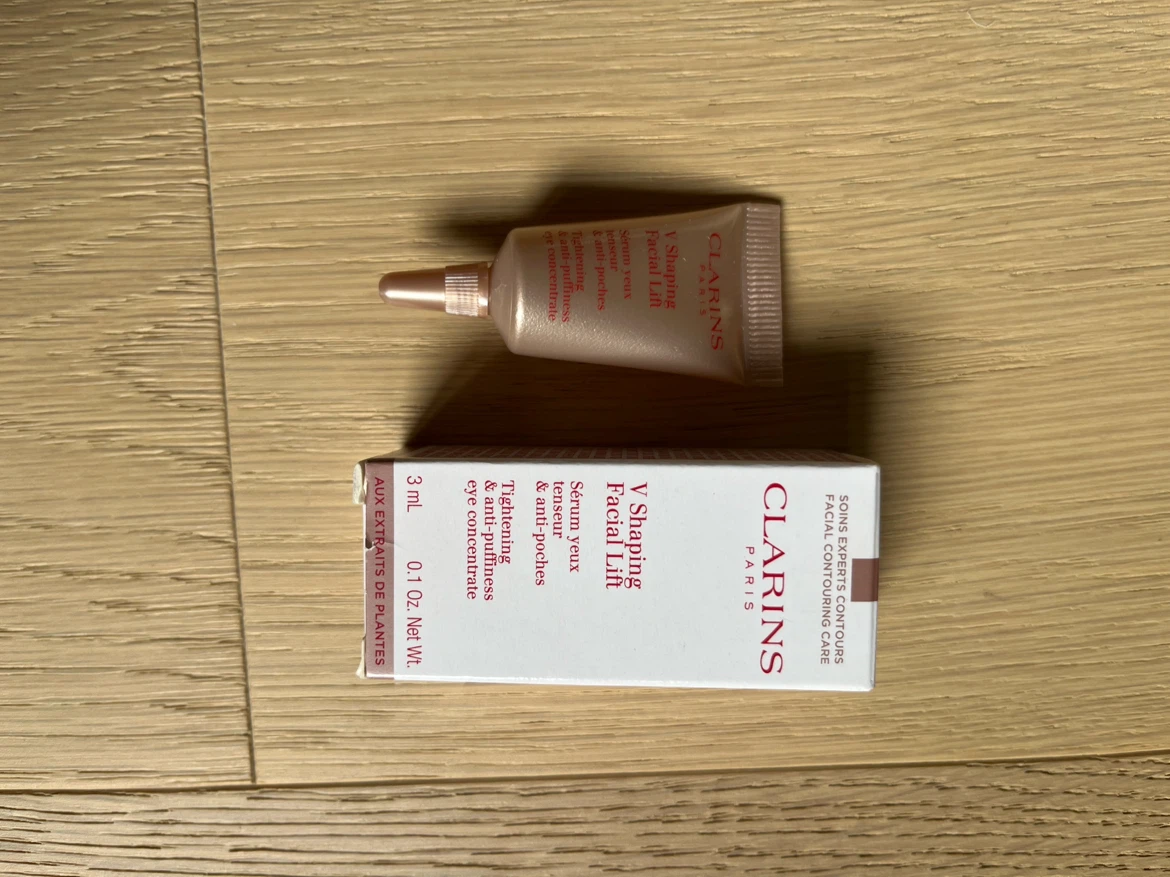 (NEW) Clarins V Shaping Facial Lift Eye Concentrate 🏈