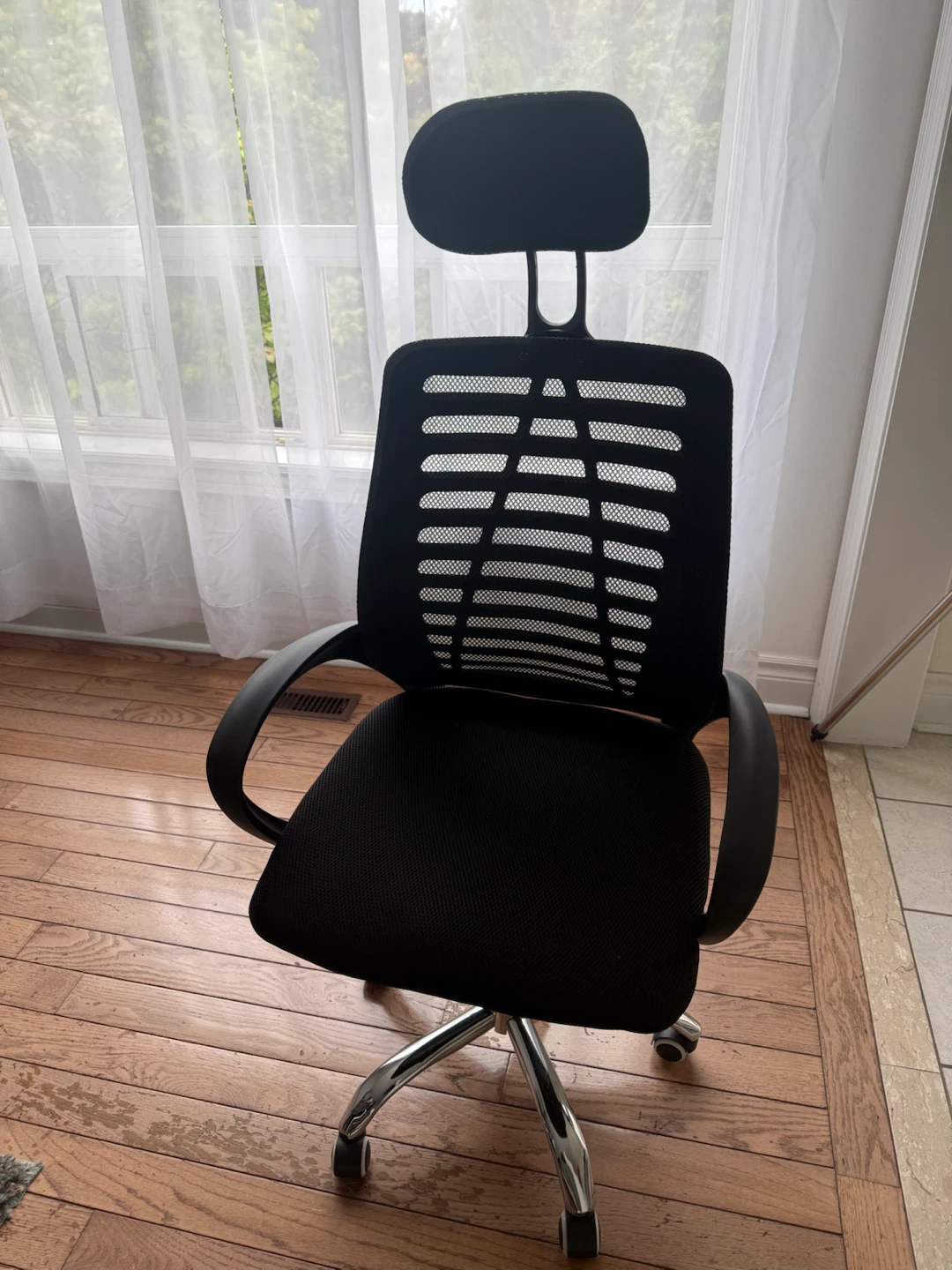 $40 Black Ergonomic Mesh Office Chair - photo 2