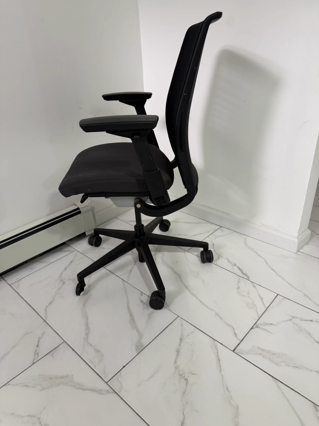Steelcase V2 Think chair - photo 2