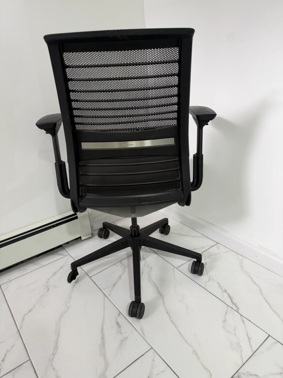 Steelcase V2 Think chair - photo 3