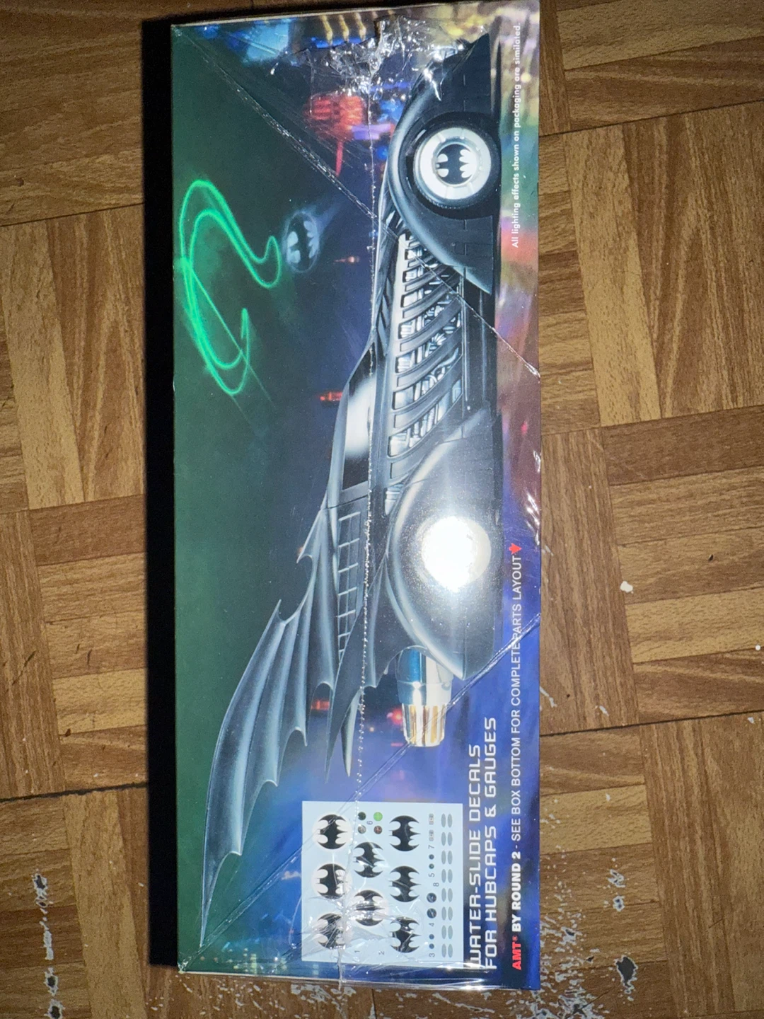 AMT Batman Forever Batmobile 1/25 Scale Model Kit - photo 3