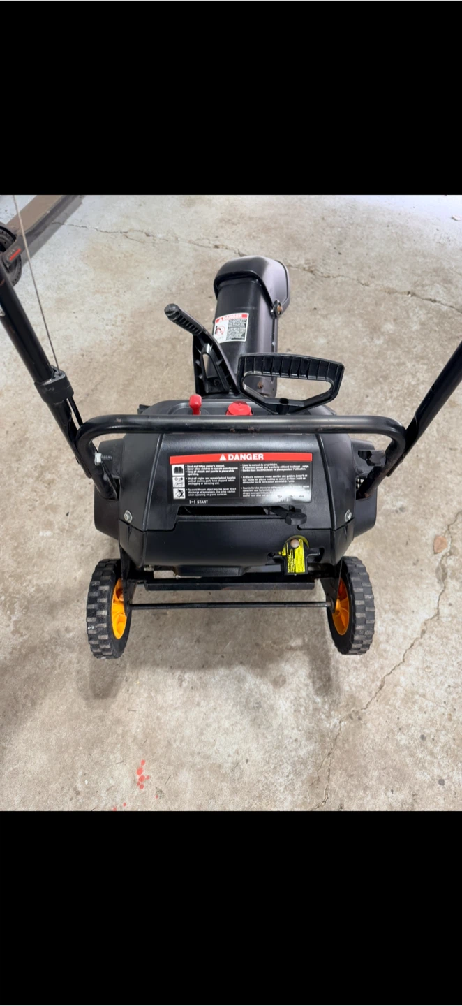 Snowblower ready to go! - photo 3