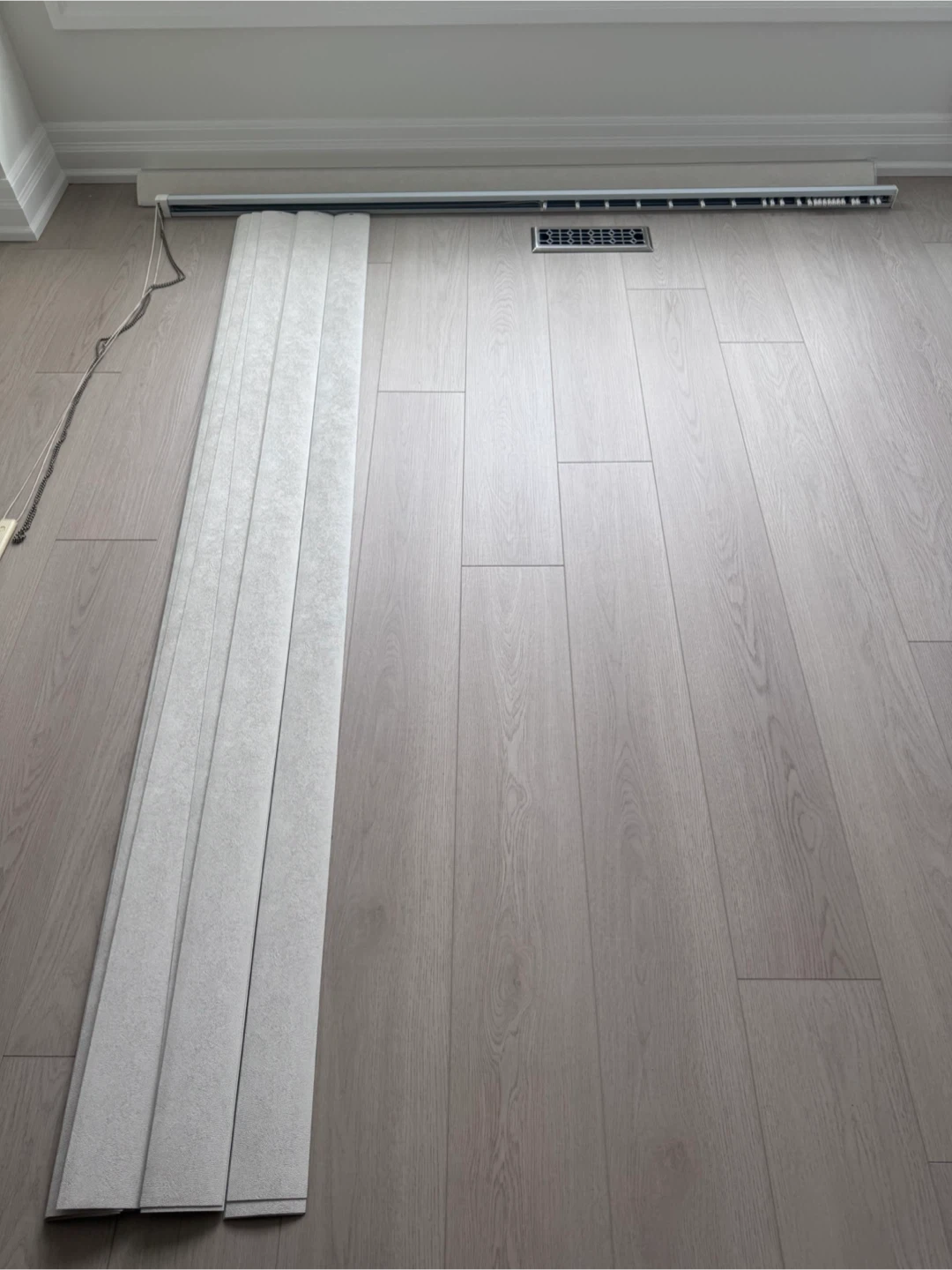 Vertical Blinds Track and Slats 6FT by 83 inches