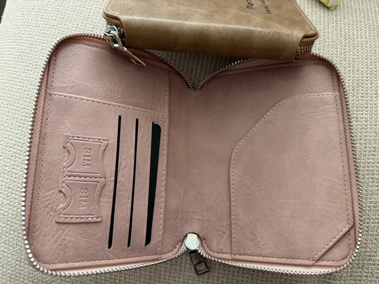 Two passport travel wallets - photo 2