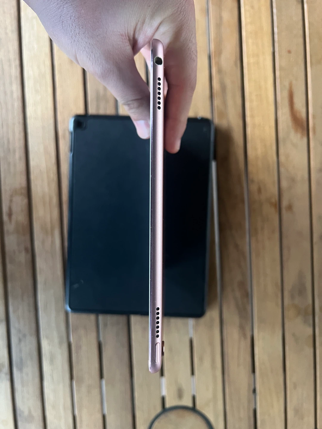 Apple iPad Pro 9.7” with Keyboard Case - photo 5