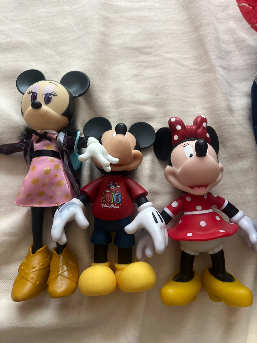 Set of 3 Disney Mickey and Minnie Mouse Figures 🏈