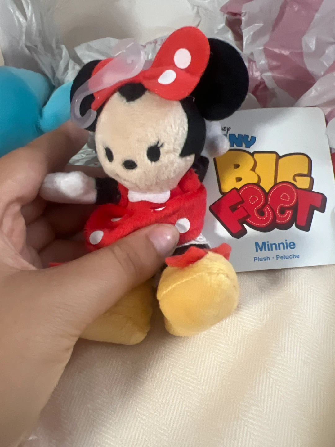 Disney Big Feet Minnie Plush 🏈