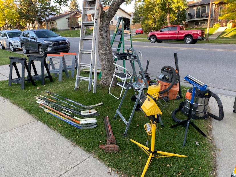 Garage sale Sunday Sept 20 1480 Berkley Dr. NW 8:30-6:00 - photo 4