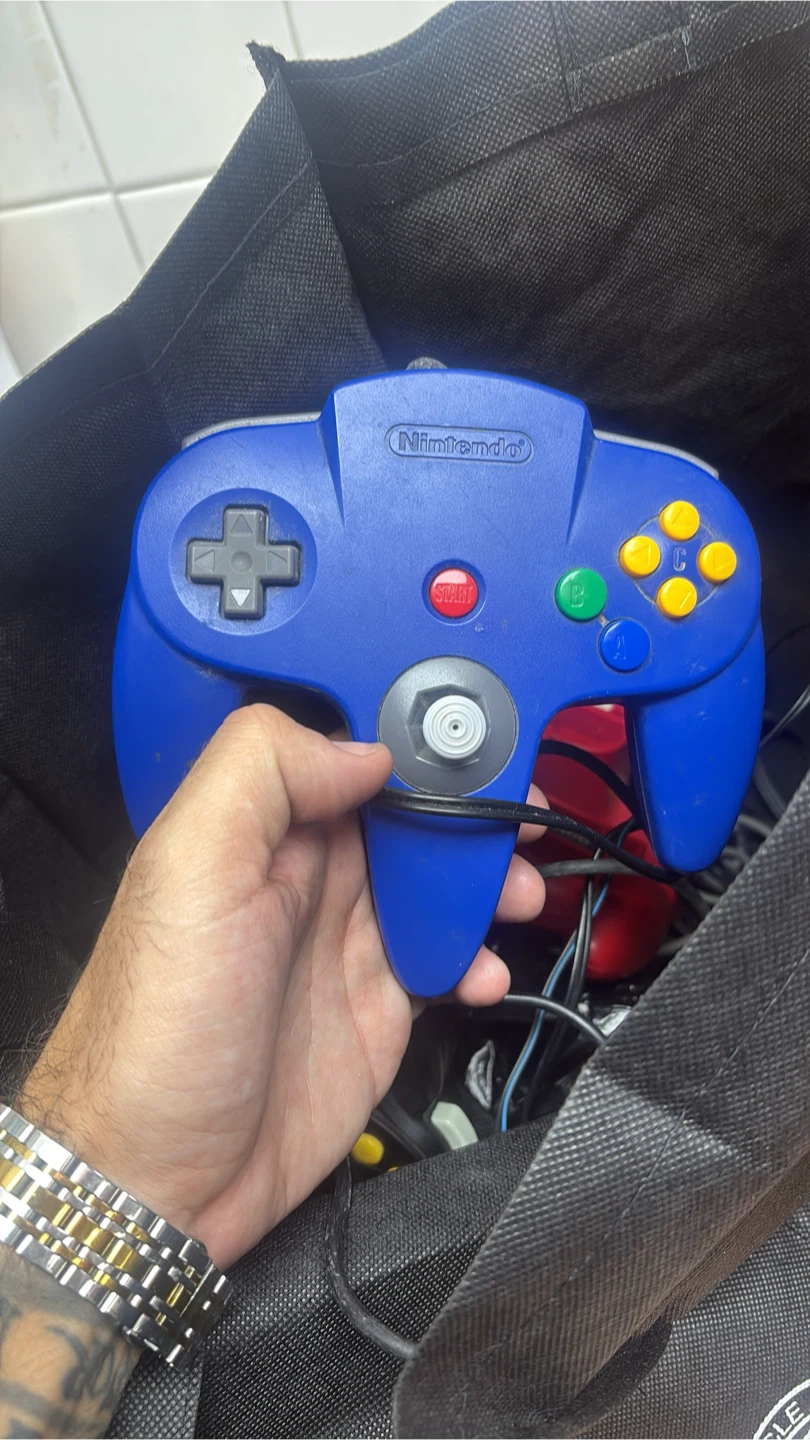 Nintendo 64 Games and Controllers Bundle - photo 2