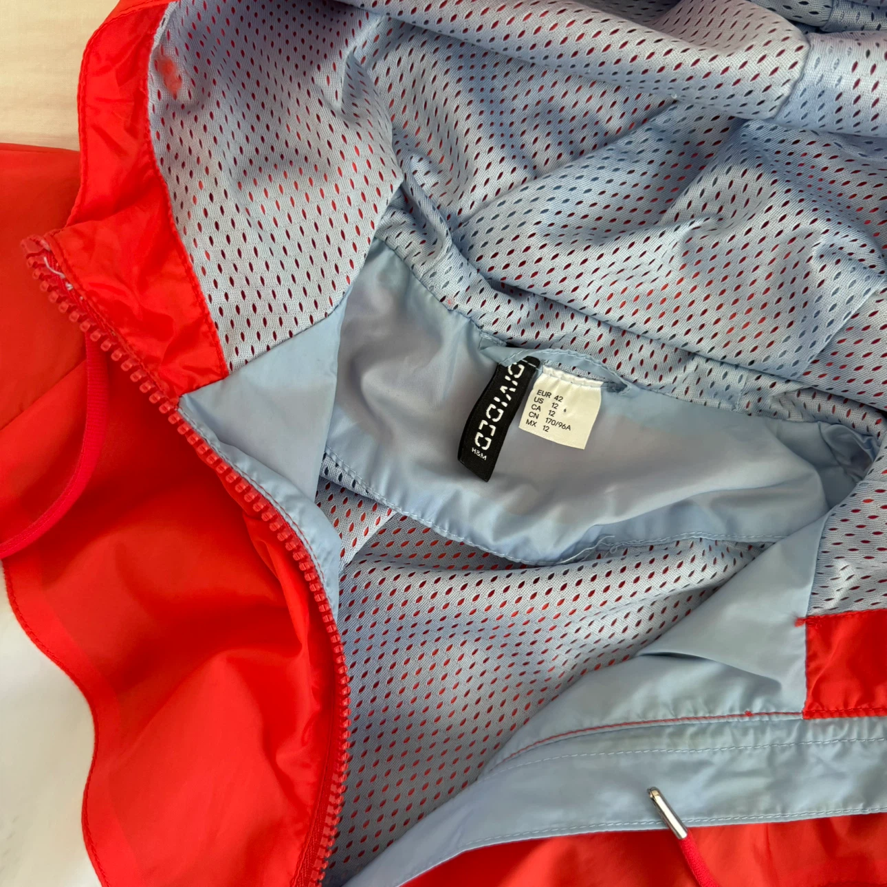 H&M Divided Windbreaker Pants Set - photo 2