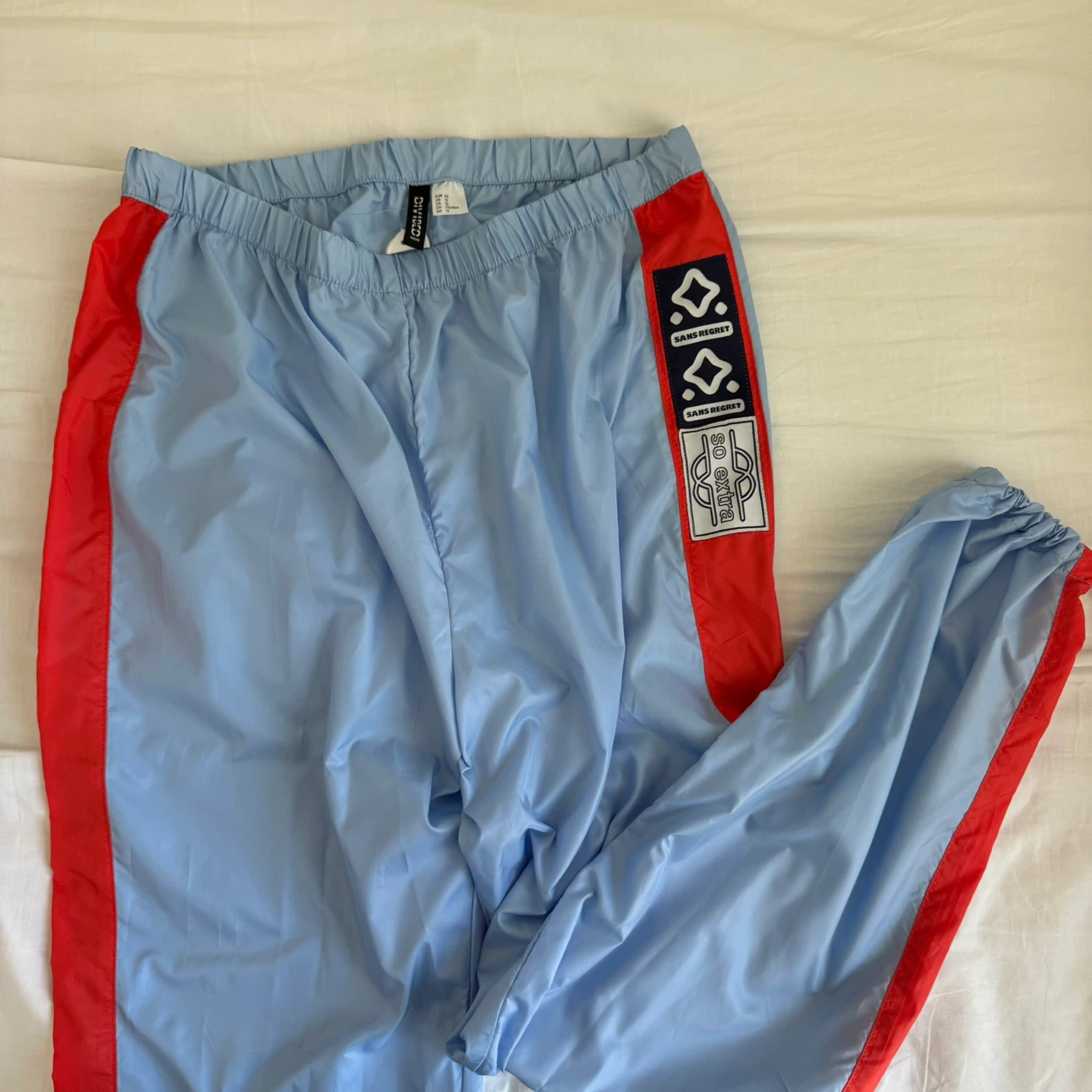 H&M Divided Windbreaker Pants Set - photo 3
