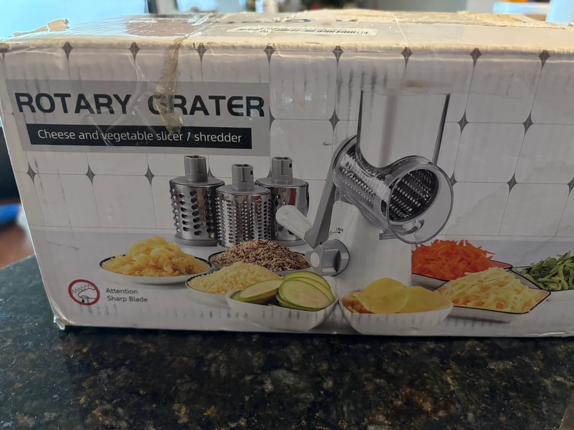 BNIB Cheese + Vegetable Grater /Slicer /Shredder