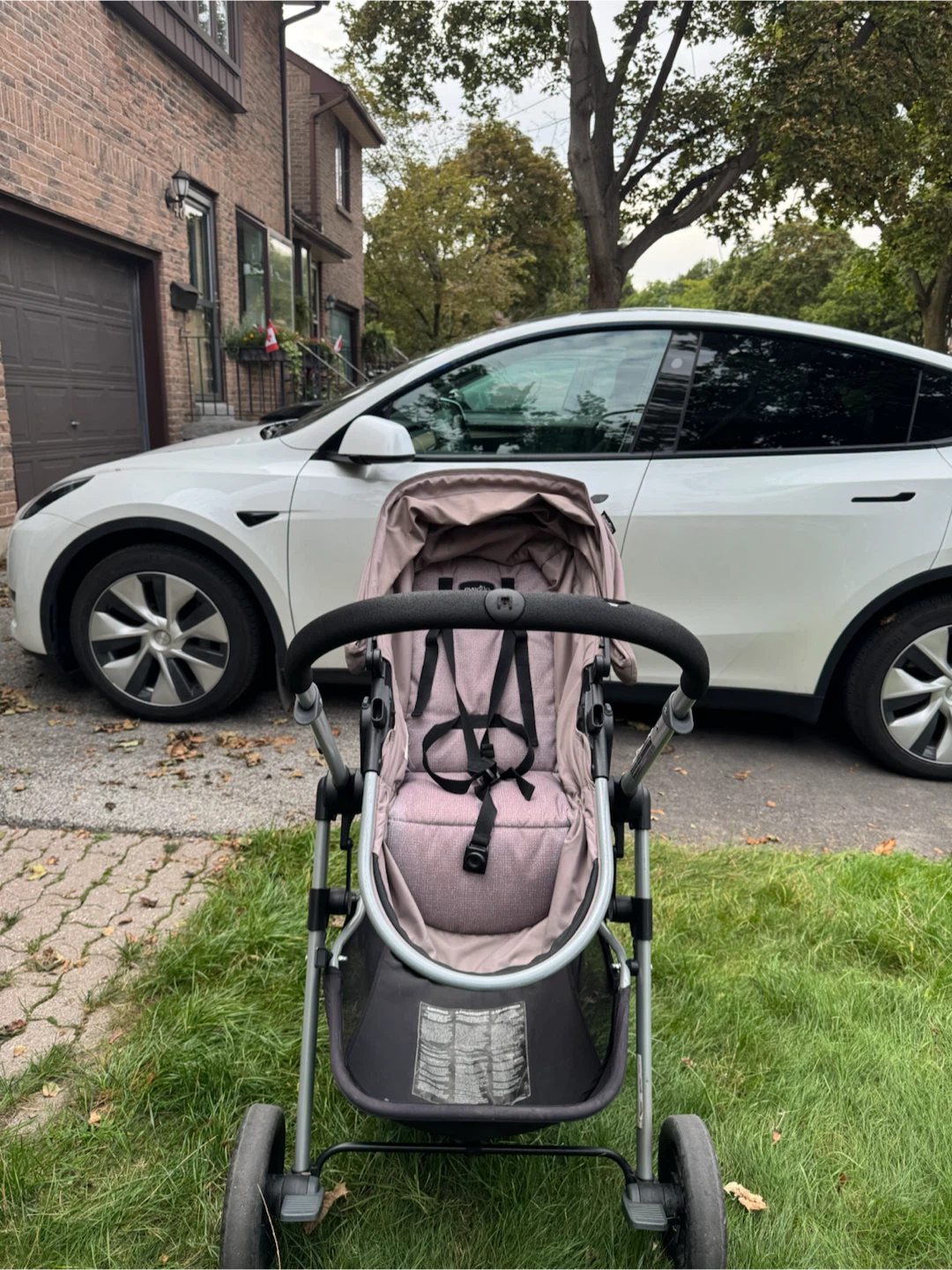 Evenflo Pivot Stroller - photo 4