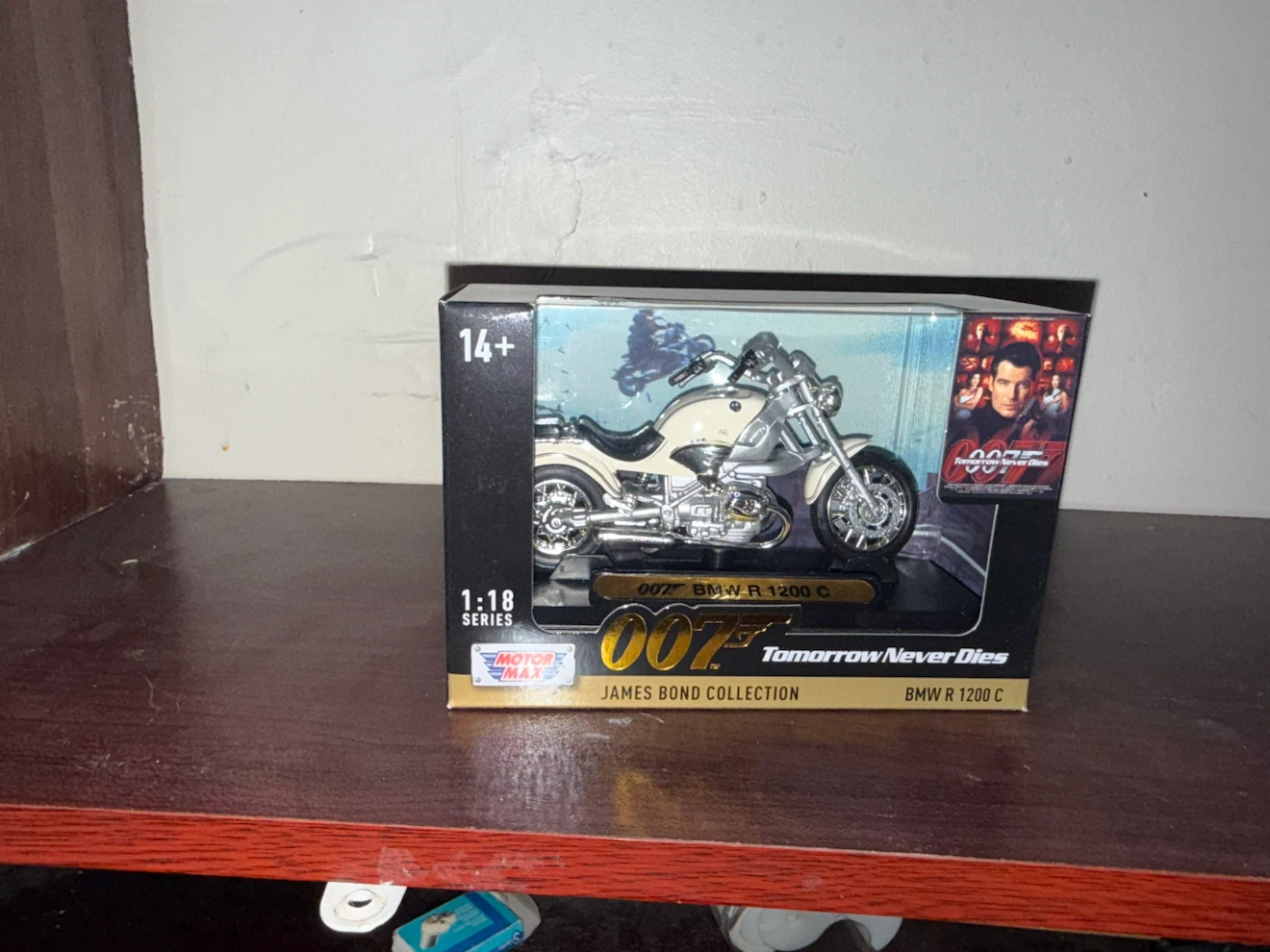 MotorMax 007 BMW R 1200 C Diecast Motorcycle