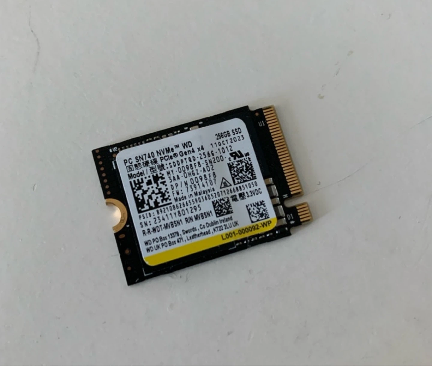 2230 Gen 4 256GB