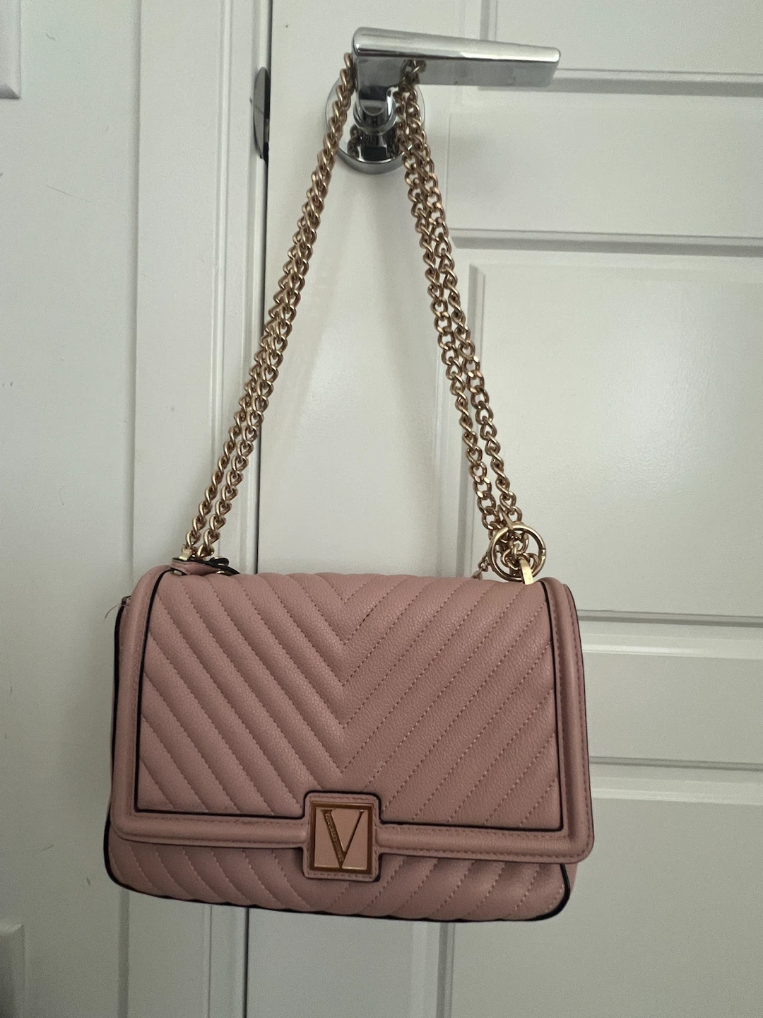 Victoria's Secret Chevron Chain Crossbody Bag - photo 2