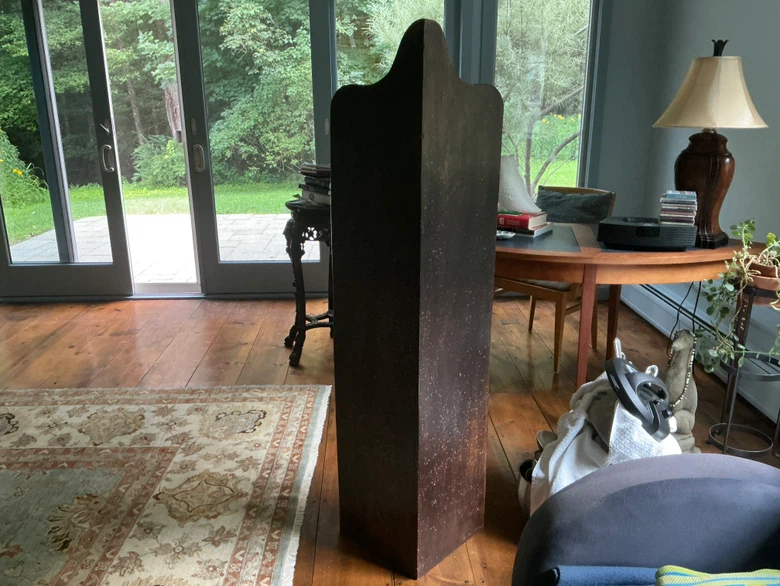 Hand-Carved Corner Shelf Unit - photo 3