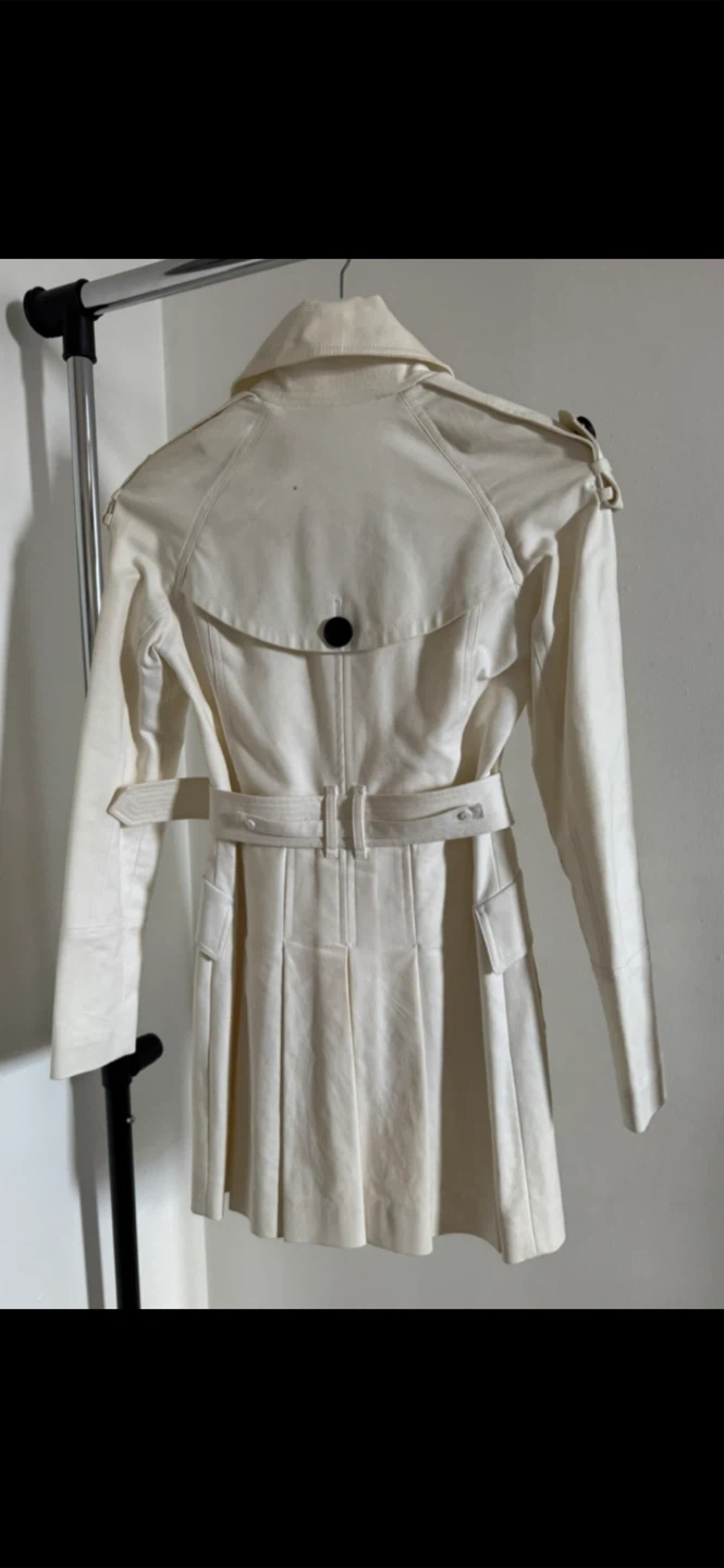 BCBGMAXAZRIA White Trench Coat - photo 2