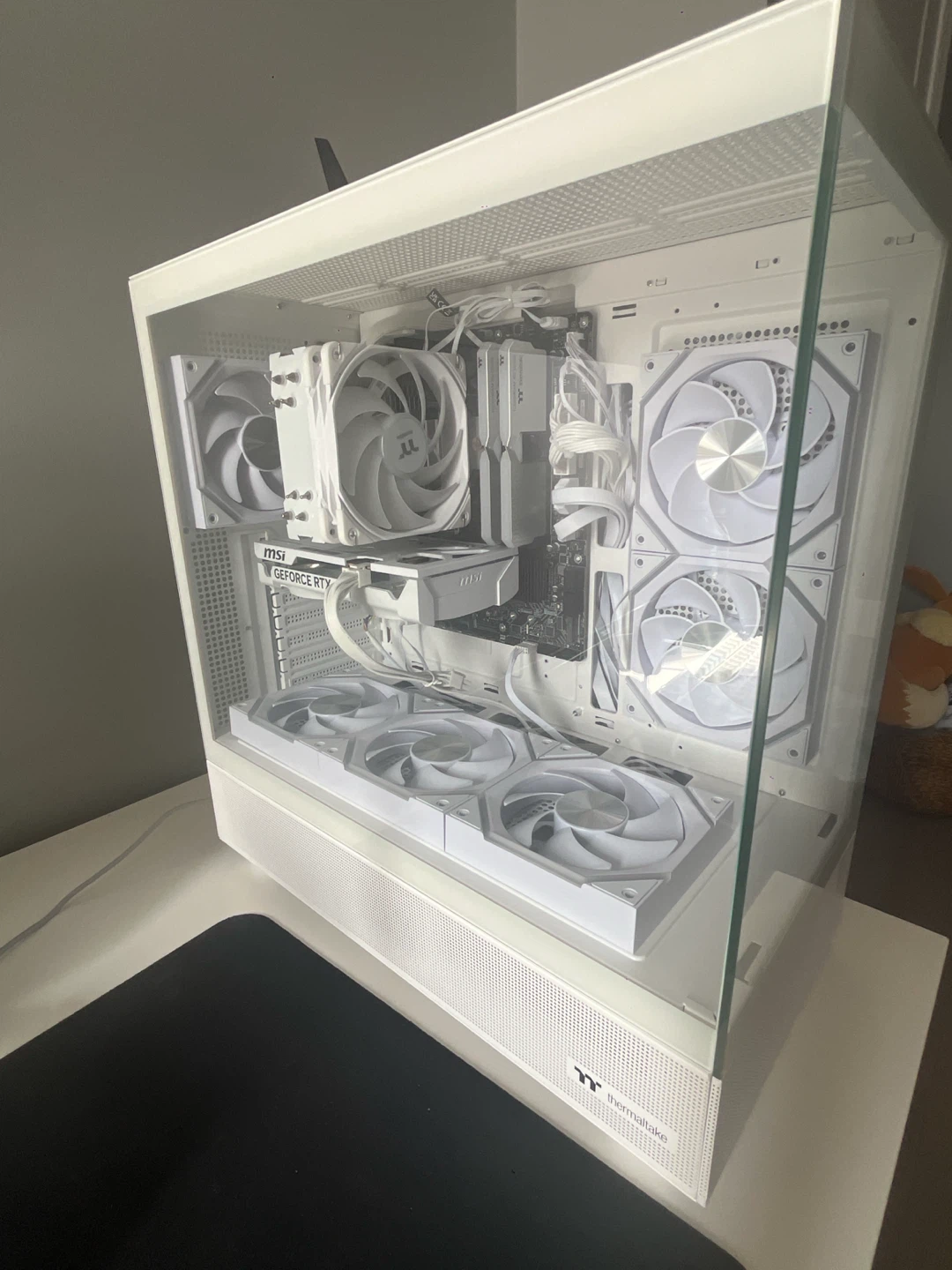 I7 14700F 32gb DDR5 2TB RTX 5060 PC