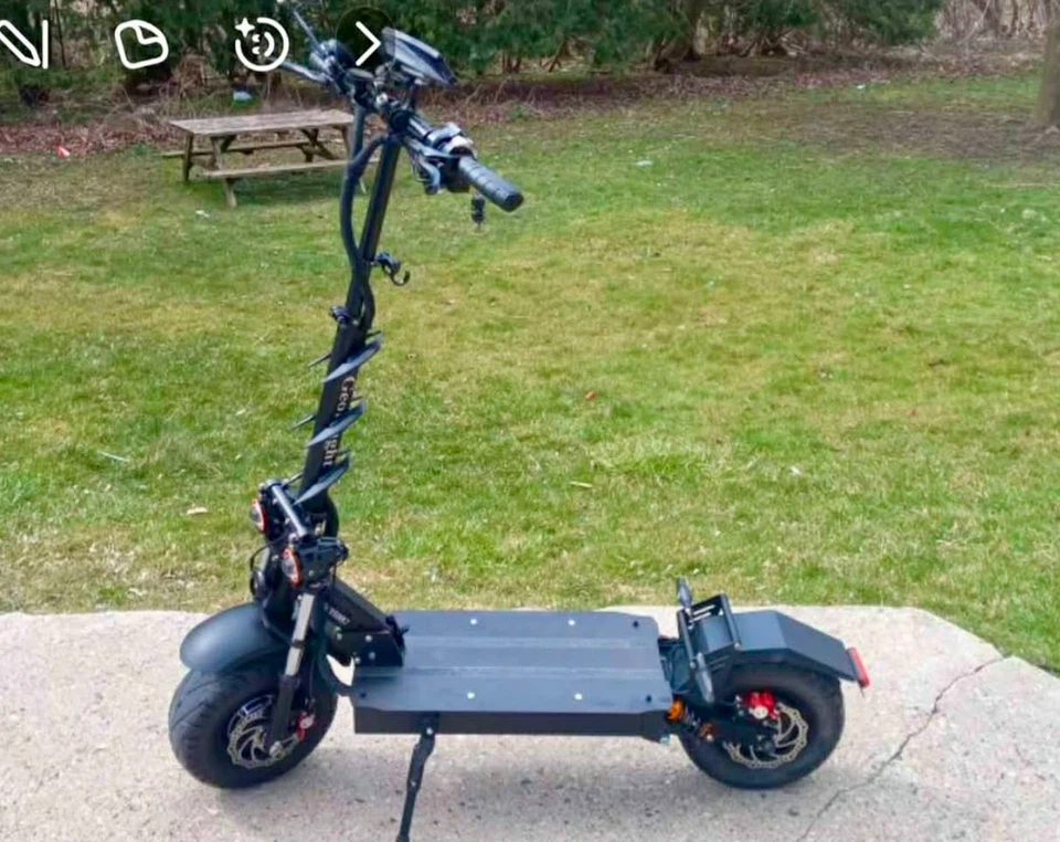 Scooter $1260 FIRM